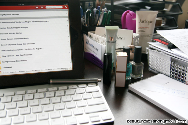 Bloggie Wednesdays: Blogger's Tool Kit