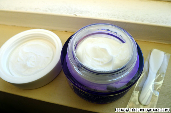 NARUKO Narcissus Total Defence Repair Cream Packaging