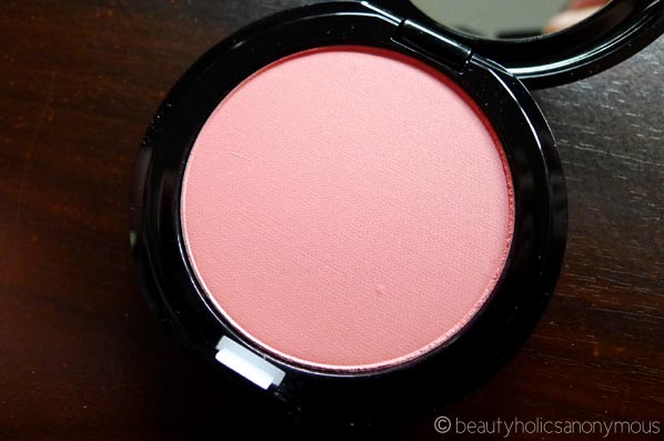 Stila Custom Color Blush in Self-Adjusting Coral