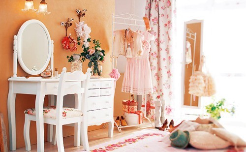 List of Lusts - Dressing Tables