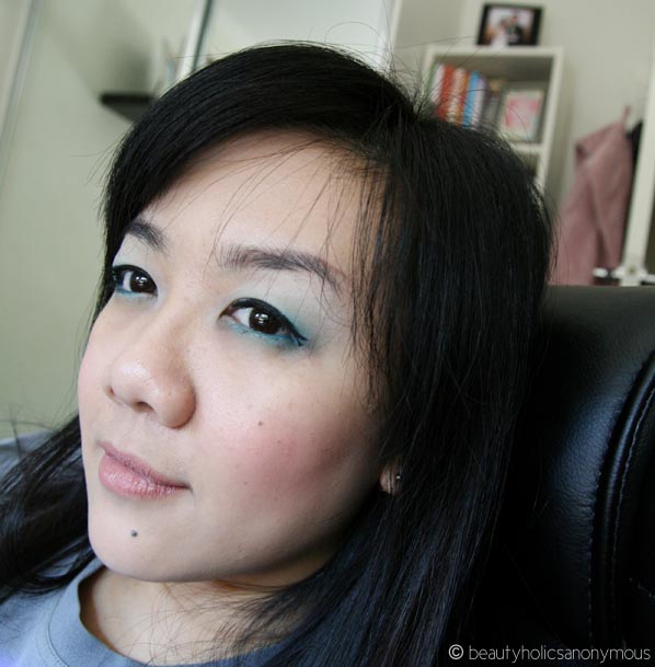 FOTD Featuring Australis IntensifEye in Out of the Blue