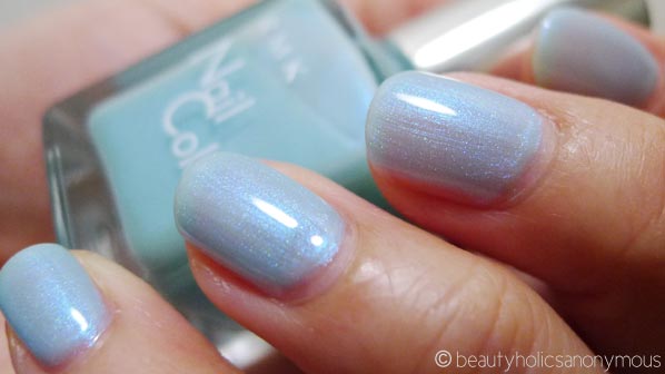 RMK Nail Color in P29 Holographic Blue