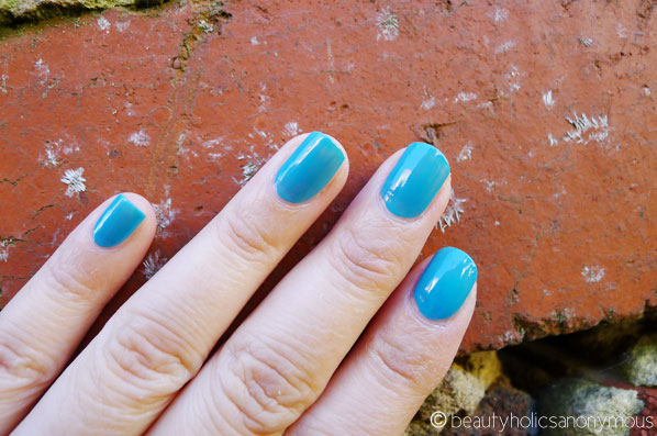 Rimmel London 60 Seconds Nail Polish in 825 Sky High