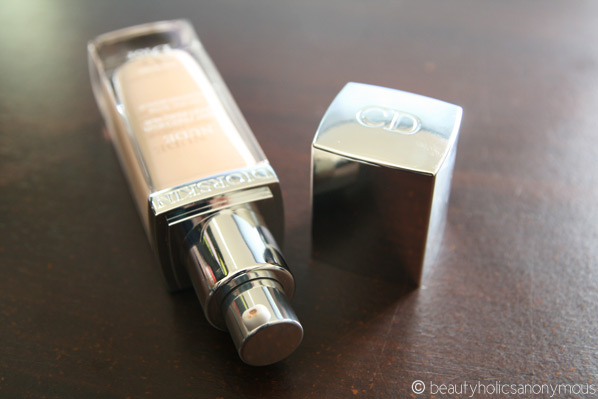 Dior Diorskin Nude Natural Glow Hydrating Makeup