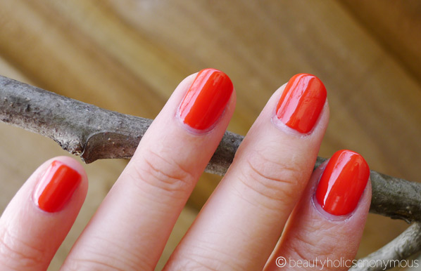 Sally Hansen Salon Manicure in Kook-A-Mango