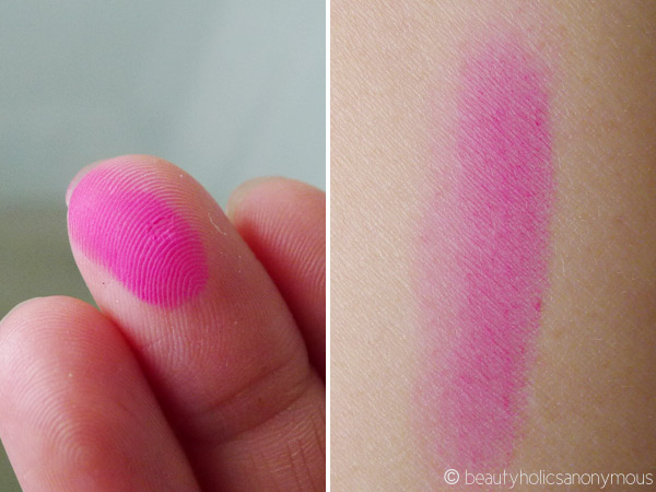 Ben Nye Powder Rouge in Fuchsia Swatch