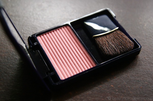 Estee Lauder Signature Silky Powder Blush in Pink Kiss