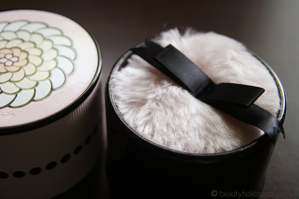 Guerlain's Meteorites Perles du Paradis Illuminating Sparkling Powder