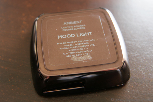 Hourglass Ambient Lighting Powder in Mood Light