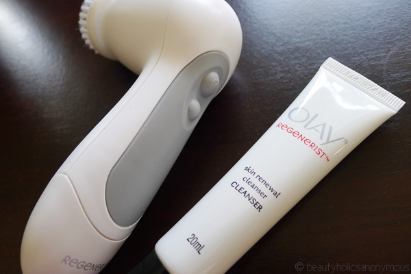 Olay Regenerist Advanced Cleaning System Specialty Cleanser and Skin Renewal Cleanser