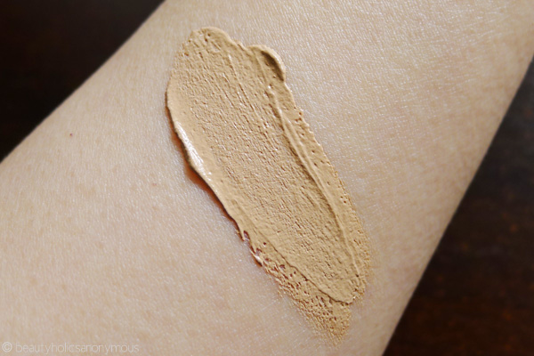 Maybelline Instant Age Rewind The Lifter Foundation Swatch