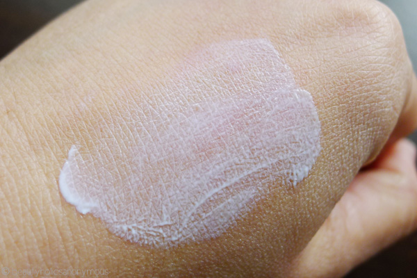 Hourglass Veil Mineral Primer SPF 15 Swatch