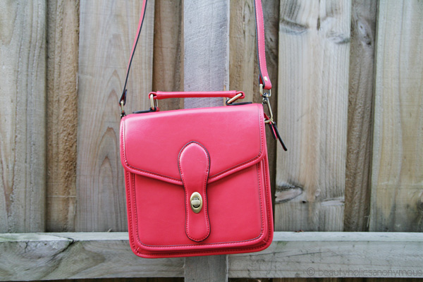 Kinki Gerlink Satchel Giveaway