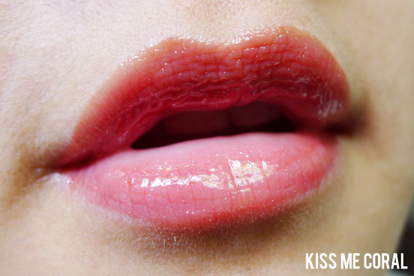 Revlon Super Lustrous Lipgloss in Kiss Me Coral