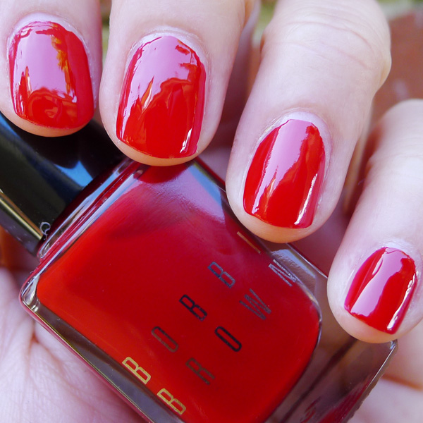 Bobbi Brown Nail Polish in Siren Red