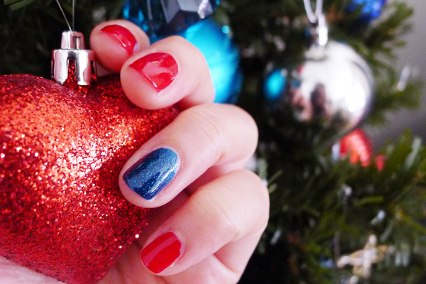 Christmas Nails with Bobbi Brown in Siren Red