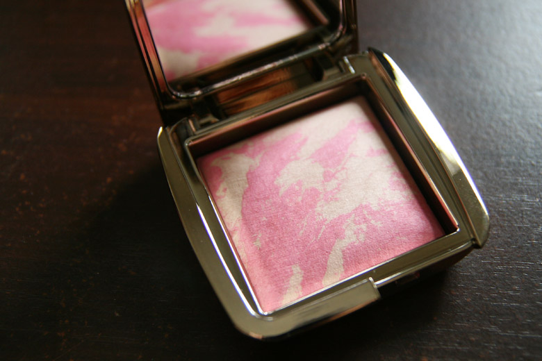 Hourglass Ambient Lighting Blush in Luminous Flush