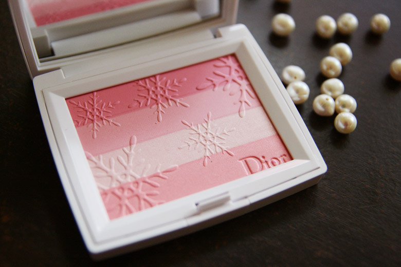 Twinkle Like Snow with Diorsnow’s Fresh Cheeks Blush