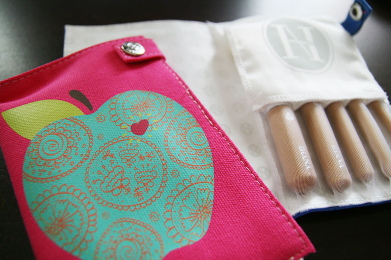 Ahh So Much Cuteness In The Ihana Pro Travel Makeup Brush Sets! (Plus A Giveaway!)