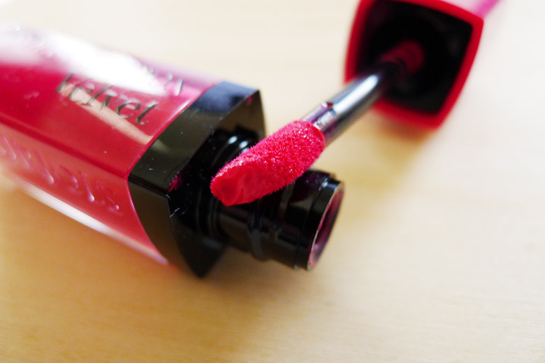 Bourjois Rouge Edition Velvet in Ole Flamingo