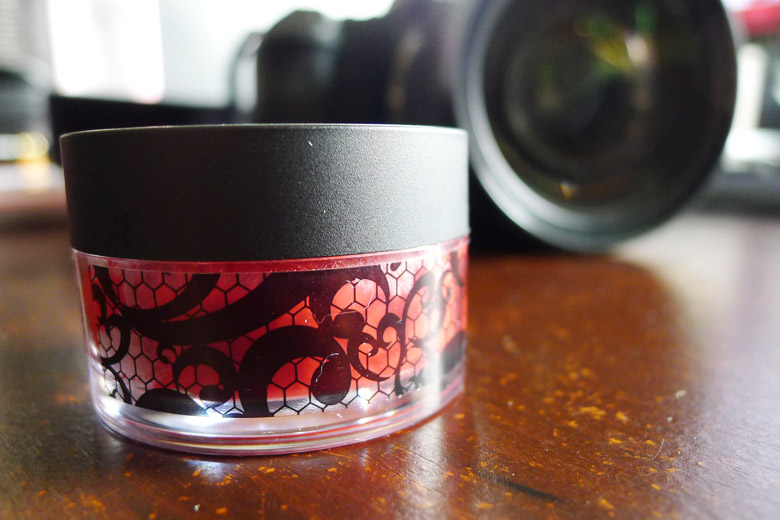 Essence's Dark Romance Velvet Mousse Blush in Painted Love