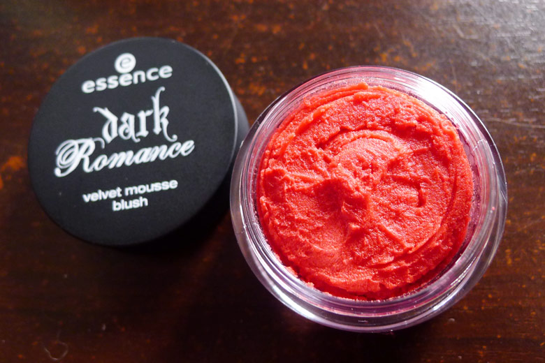 Essence's Dark Romance Velvet Mousse Blush in Painted Love