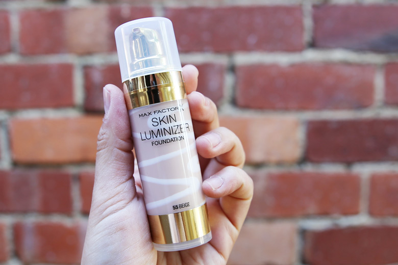 Max Factor Skin Luminizer Foundation