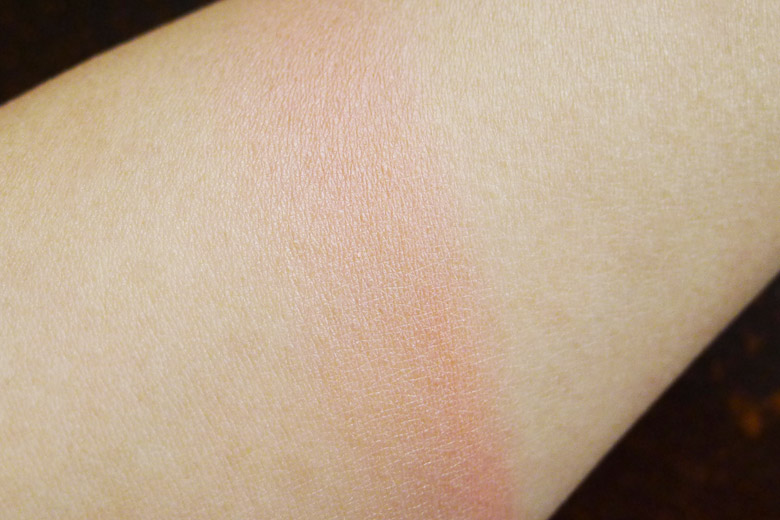 Essence Blush Up in Heat Wave Swatch