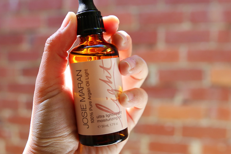 5 Fab Ways To Use Josie Maran’s 100% Pure Argan Oil Light Ultra Lightweight Moisturising Oil