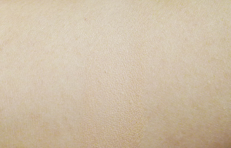 Covergirl Aquasmooth Makeup Swatch
