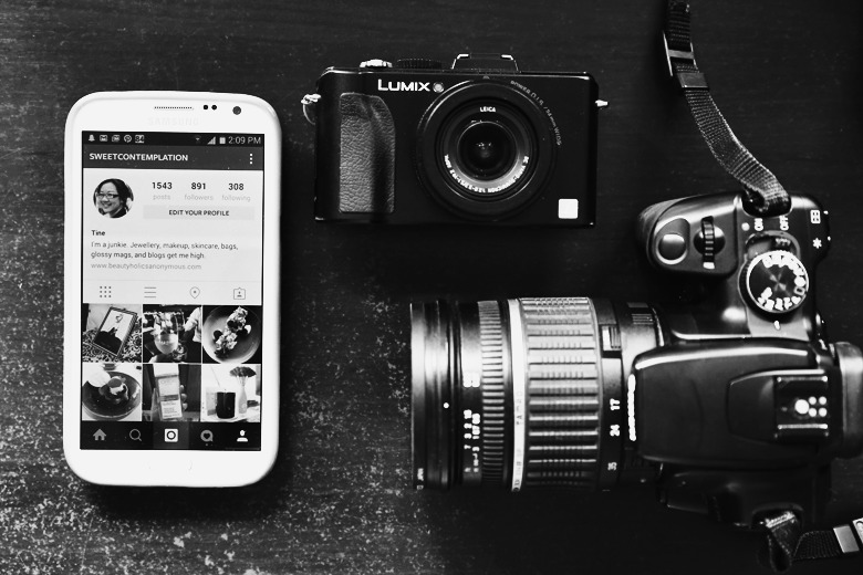 Bloggie Wednesday: The Debate Of Using Cameras Other Than The Phone's For Instagram