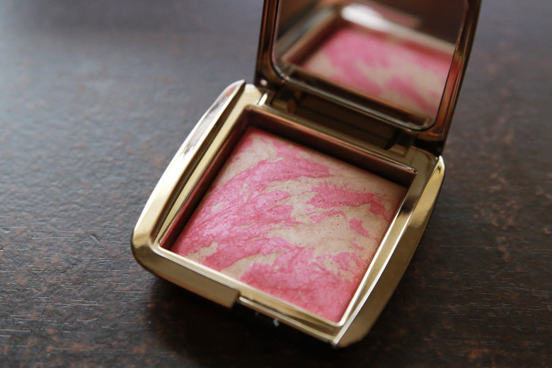 Hourglass Ambient Lighting Blush in Luminous Blush