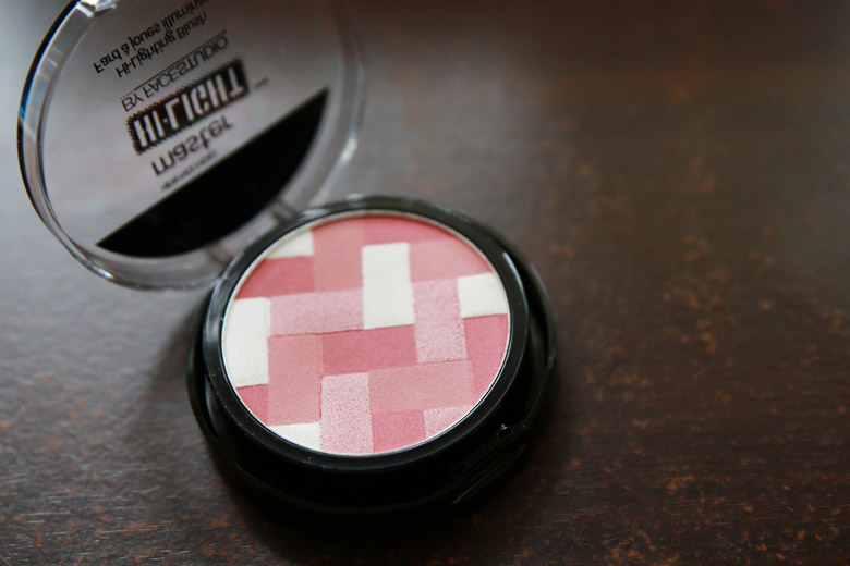 Maybelline Master Hi-Light by Facestudio Highlighting Blush in 20 Pink Rose