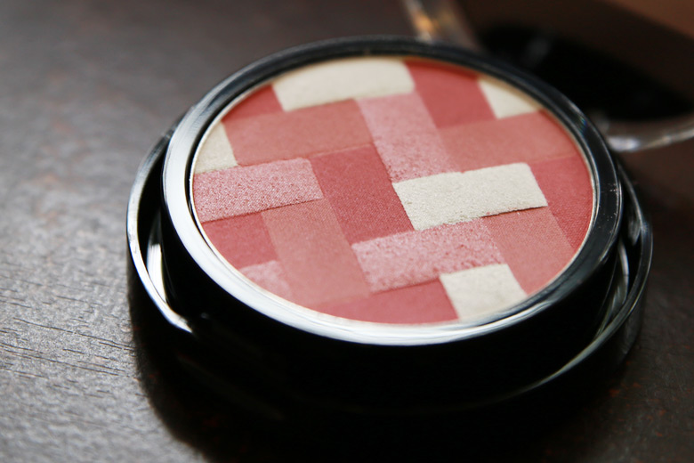 Maybelline Master Hi-Light by Facestudio Highlighting Blush in 20 Pink Rose