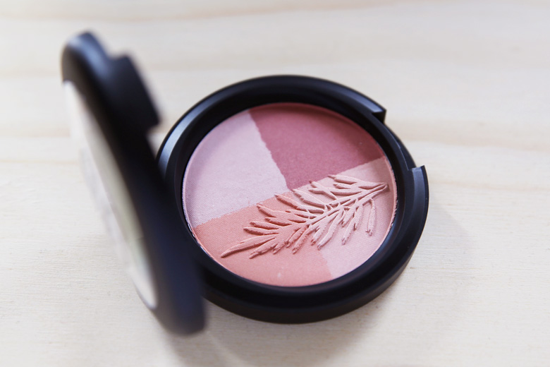 CROP Natural Mineral Pressed Blush in Bouquet 