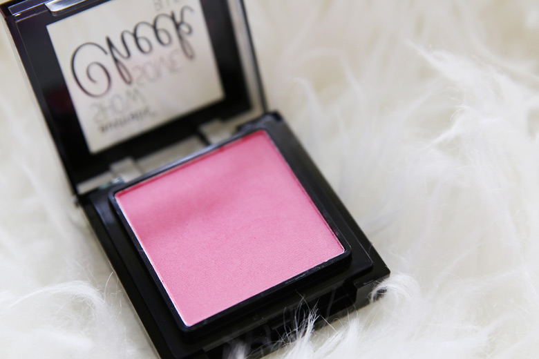 Australis Show Us Some Cheek Blush in Cameo