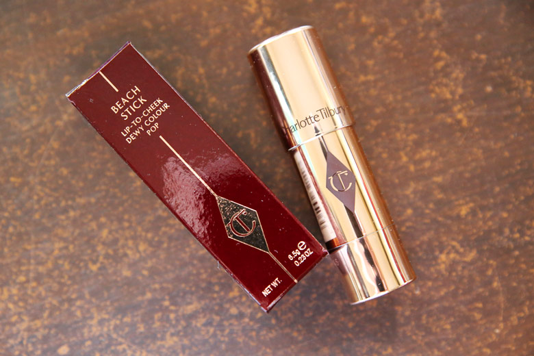 Charlotte Tilbury Beach Stick Lip-to-Cheek Dewy Colour Pop in Es Verda