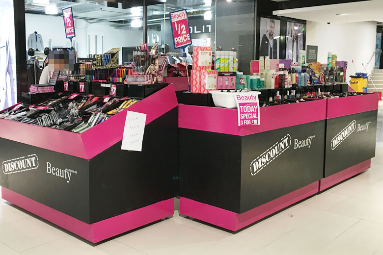 Discount Beauty Stores and Pop-Up Booths